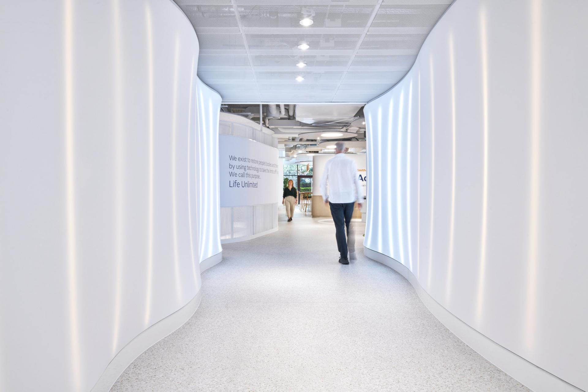 TITAN Health Awards Winner - Smith+Nephew Academy  4