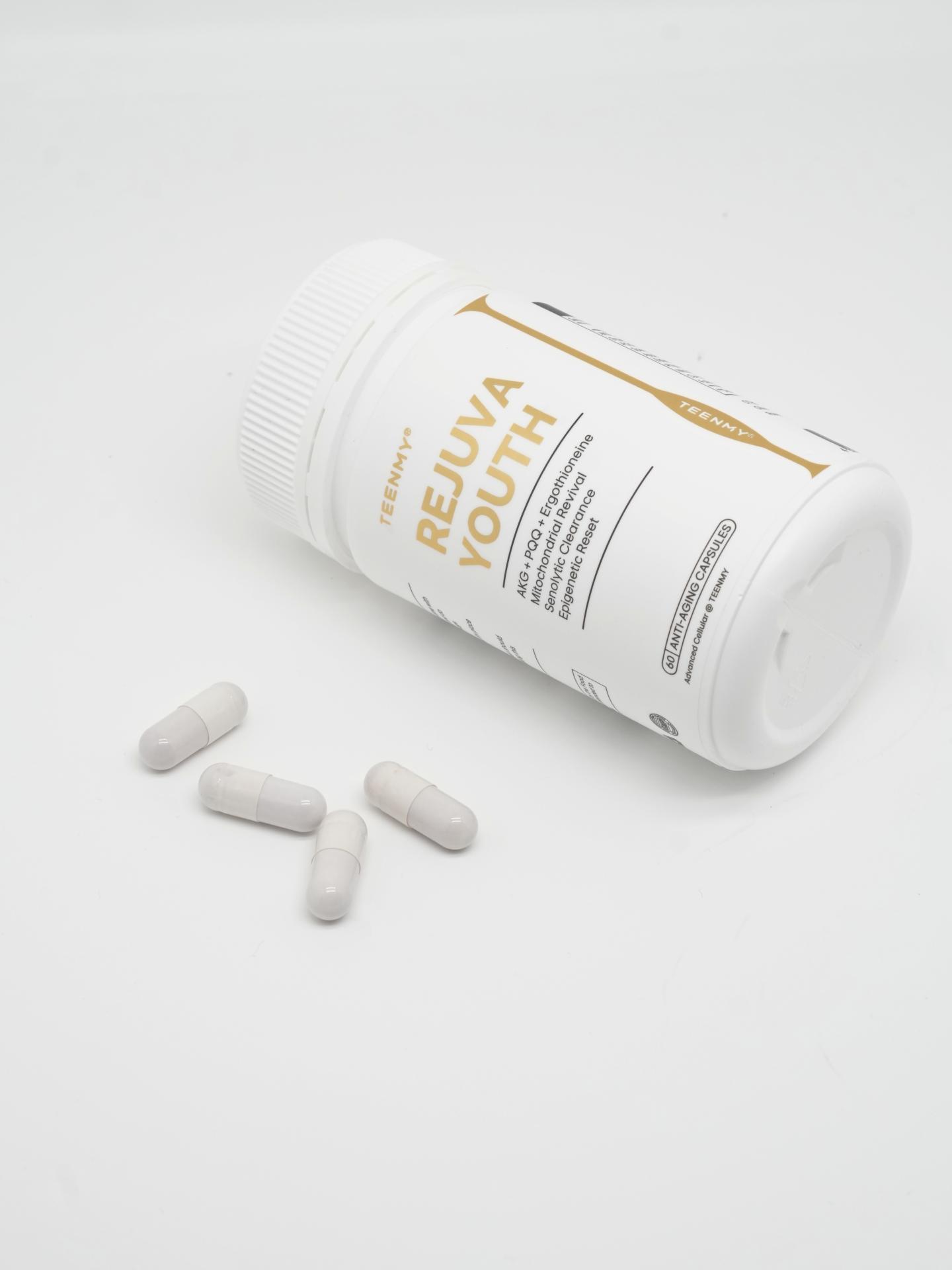 TITAN Health Awards Winner - The Omnidimensional Bottle 10